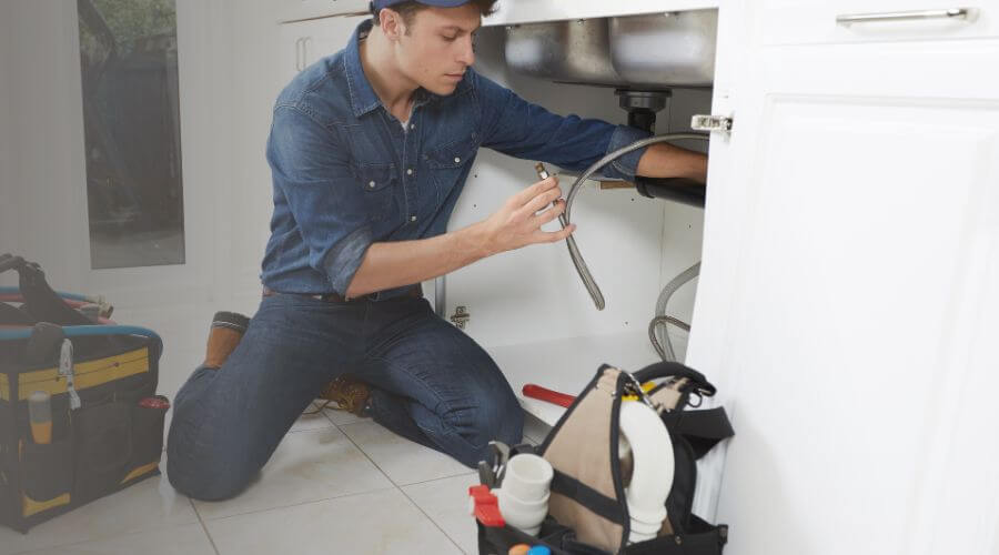 Expert burst pipe repair services in Metcalfe, MS